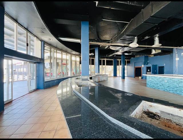 338M² RESTAURANT TO LET IN FOURWAYS